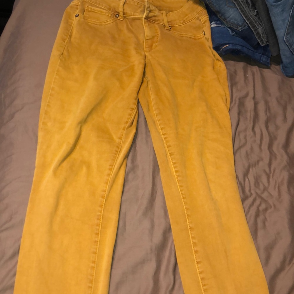 Yellow pants